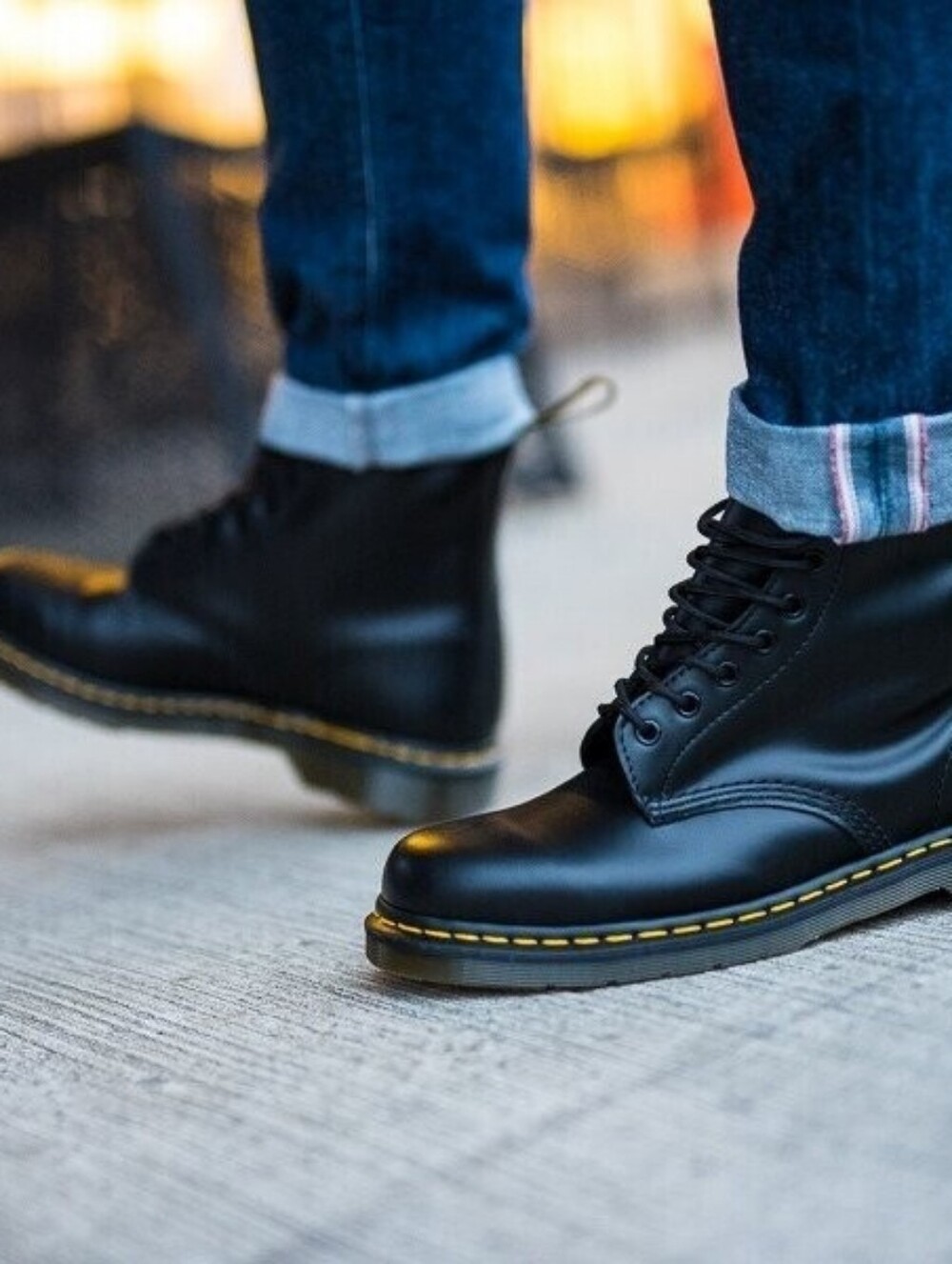 Dr. Martens 1460 J Black Patent Leather Kids Boots Size 1 Youth - Picture 2 of 14